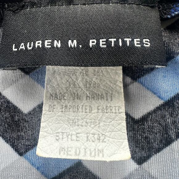 Lauren M. Petites Short Sleeve Top Size Medium - Picture 3 of 7